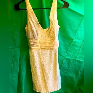 MAGGIE LONDON V-Neck midi dress cream & gold Size 10